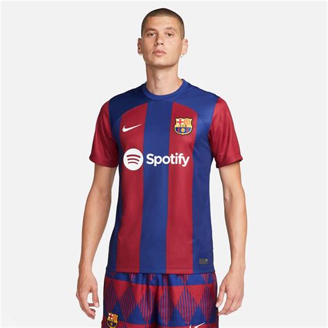 nike f.f voetbal trainingsshirt|FC Barcelona Tops & T.